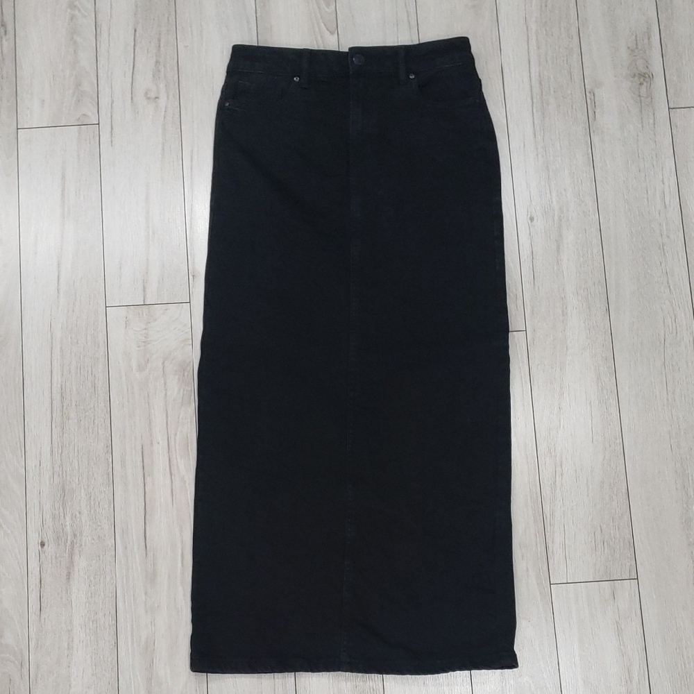 3/$65 RW&CO black denim skirt
